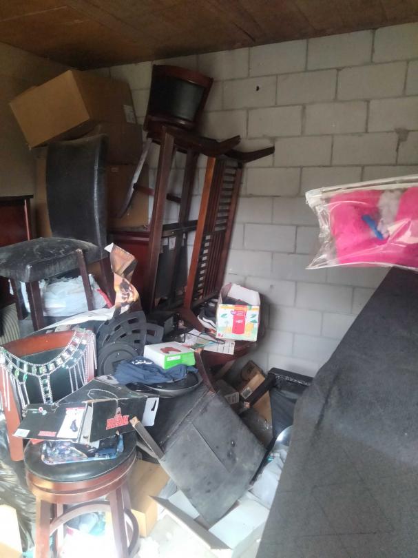 Storage Unit Auction in Hinesville, GA at Gray Line Storage 937 E.G